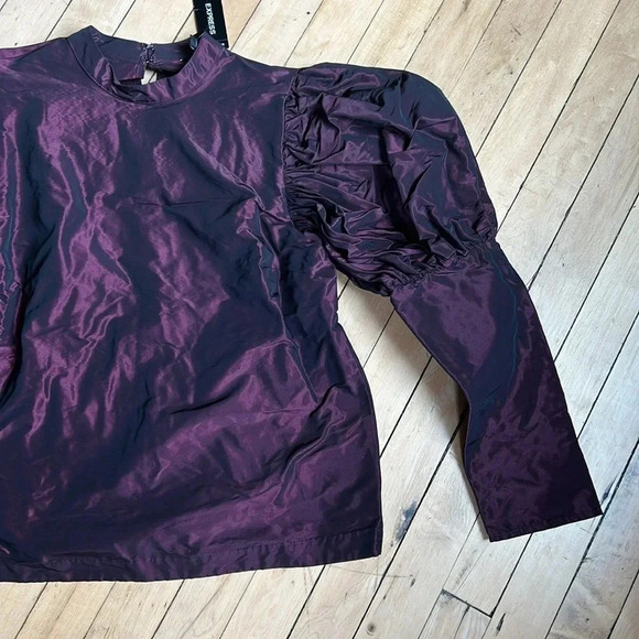 Express Long Sleeve Shirt with Puff Sleeves | Statement Sleeves | Power Sleeves - Picture 3 of 9